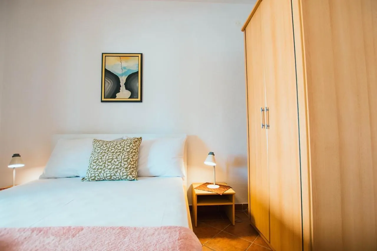 Apartments By The Sea Mastrinka, Ciovo - 11711 Trogir
